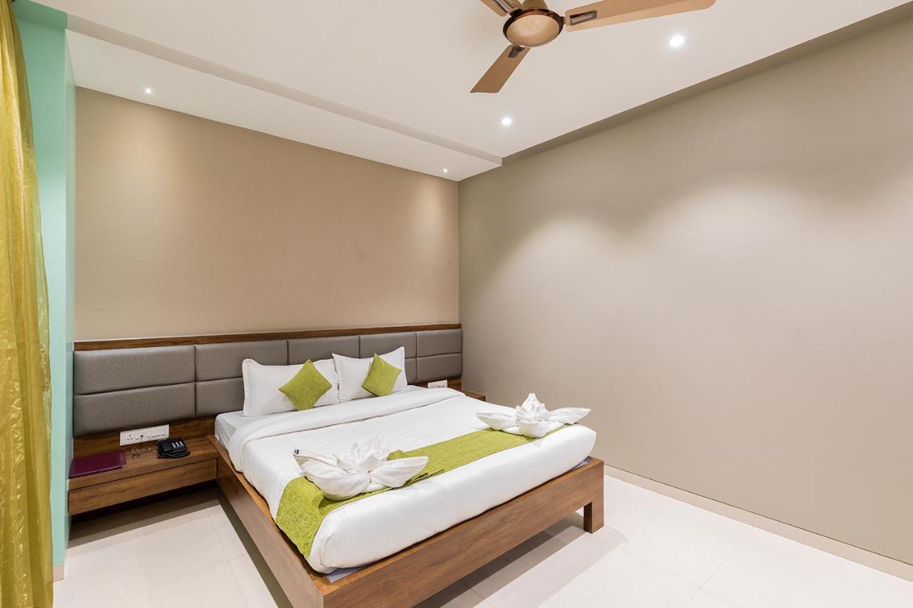 Hotel Seven Oaks Navi Mumbai Luaran gambar